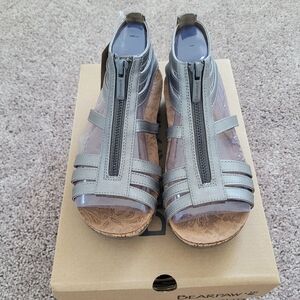 BearPaw Women Sandals